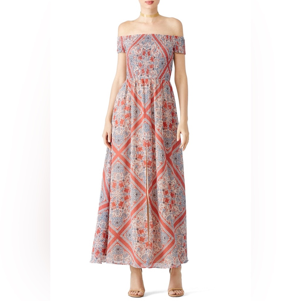 Paisley Henderson Maxi
ADD TO HEARTS
TULAROSA